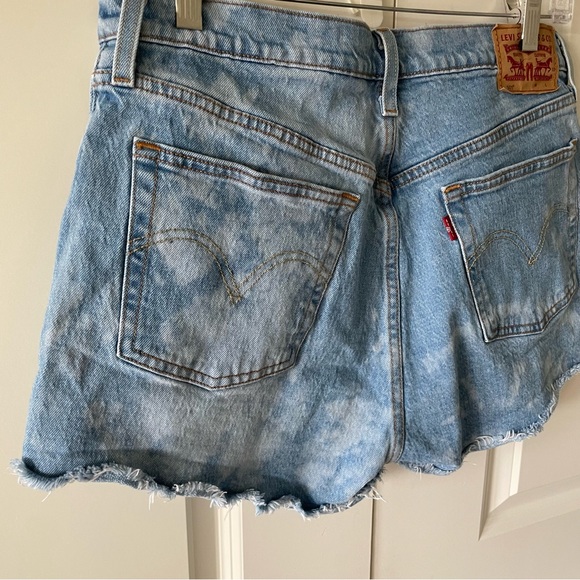 Levi's 501 Original Jive Nebula Bleached Tie-Dye Wash Raw Hem Button Fly Shorts - Picture 10 of 11